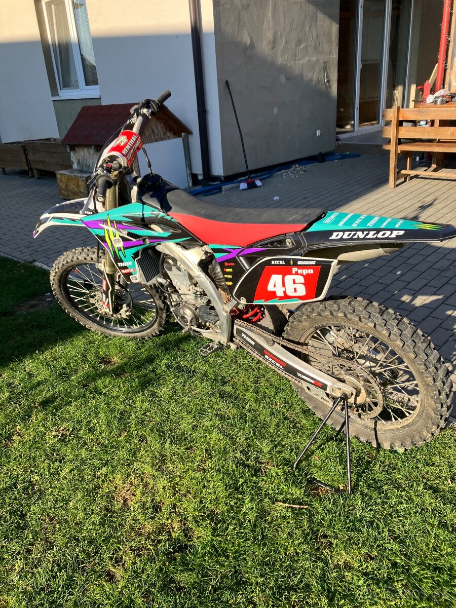 Yamaha yzf 250 - 3