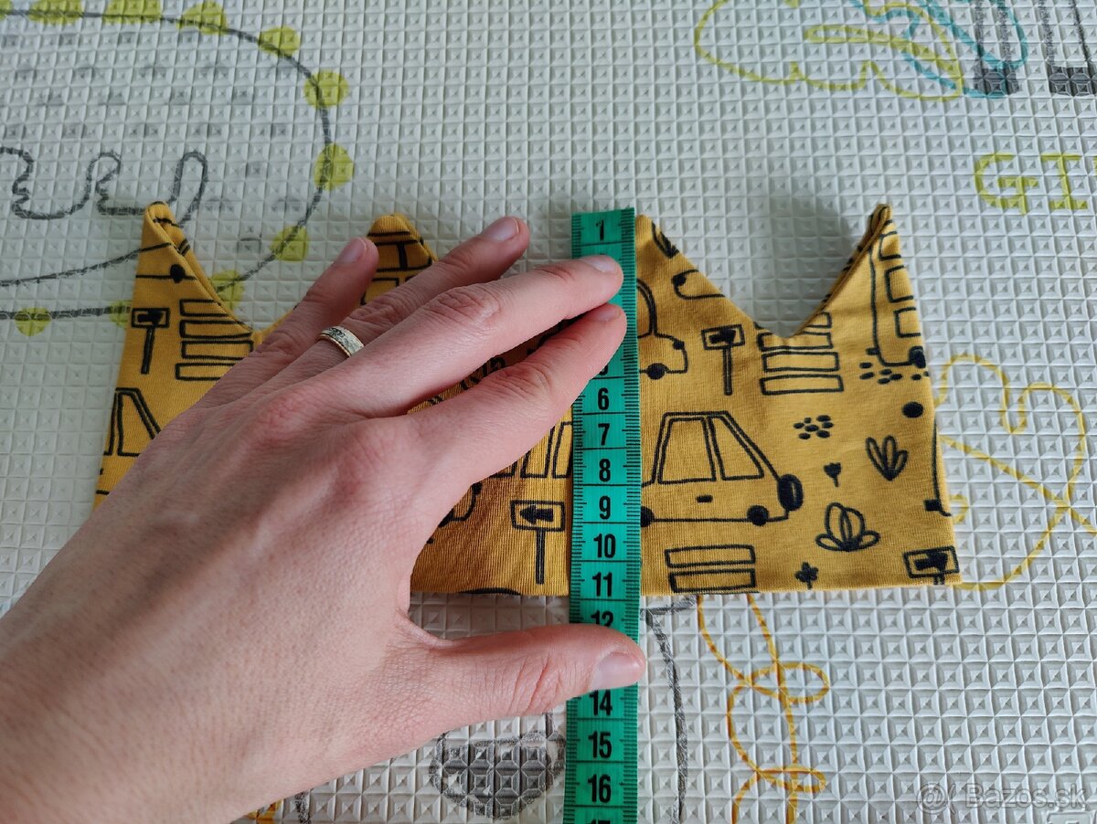 Korunková čelenka s nákrčníkom - 3