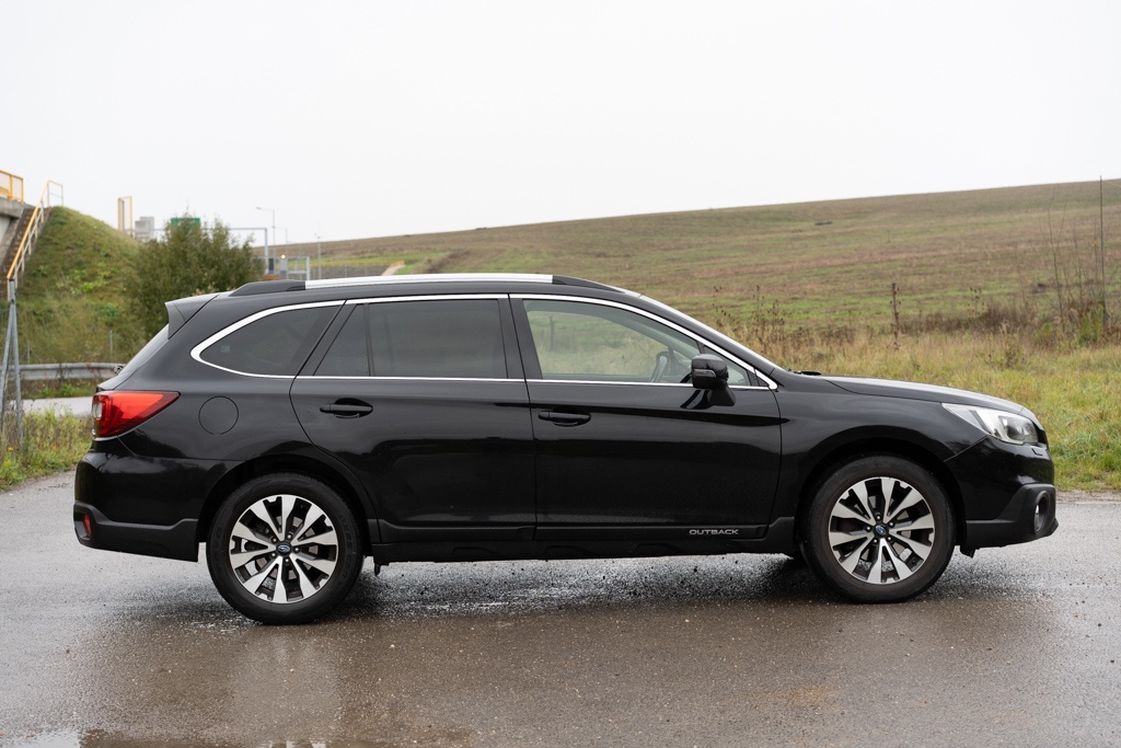 Subaru Outback 2.0 D Exclusive CVT + ťažné + Webasto - 3