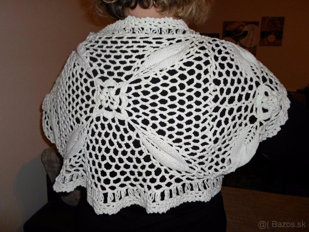 Biele háčkované bolero - 3