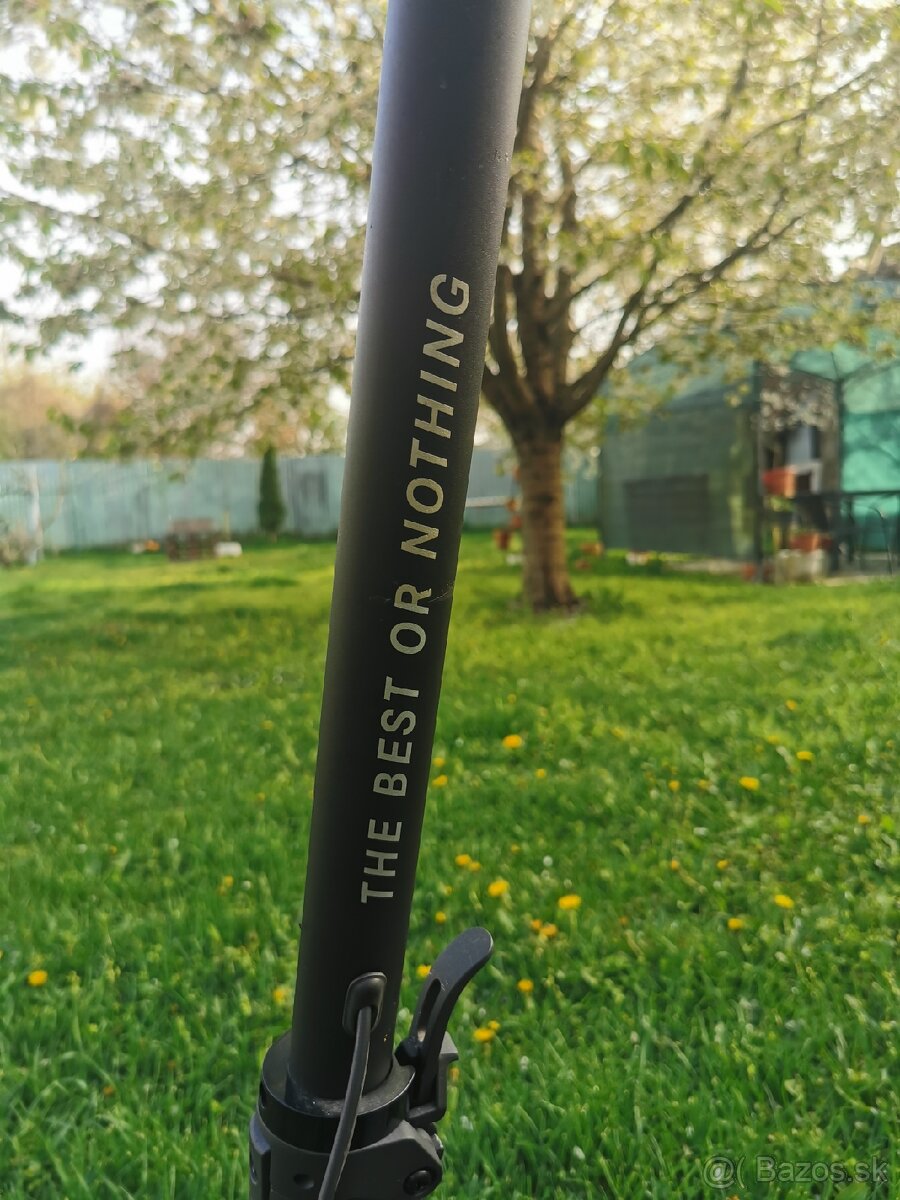 Elektrická koloběžka xiaomi pro 2 Mercedes F1 team edition - 3