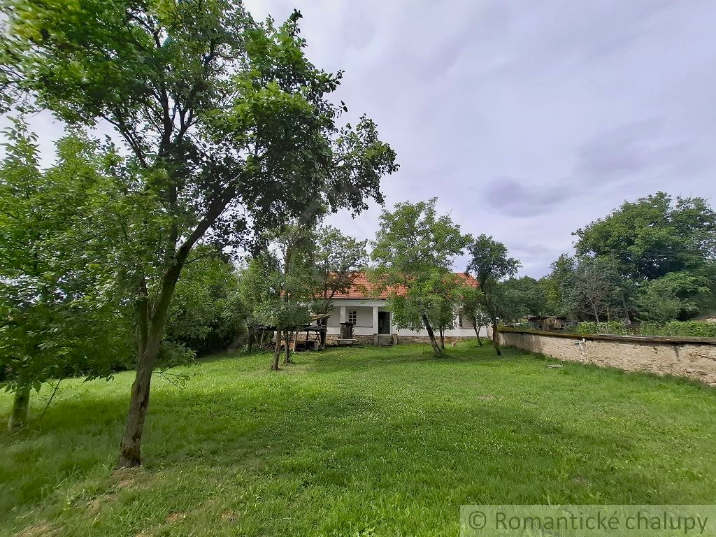 VÝRAZNE ZNÍŽENÁ CENA - Unikátny meštiansky dom s veľkou zá - 3