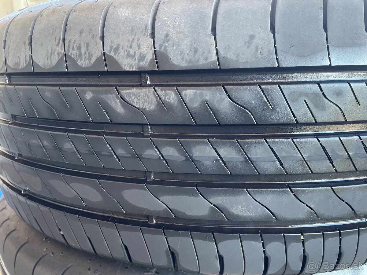 Goodyear EfficientGrip Performance 2 215/55 R18 99V - 3
