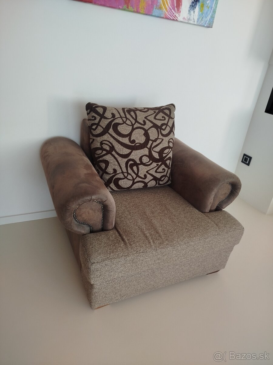 Čalunené kreslo - 3
