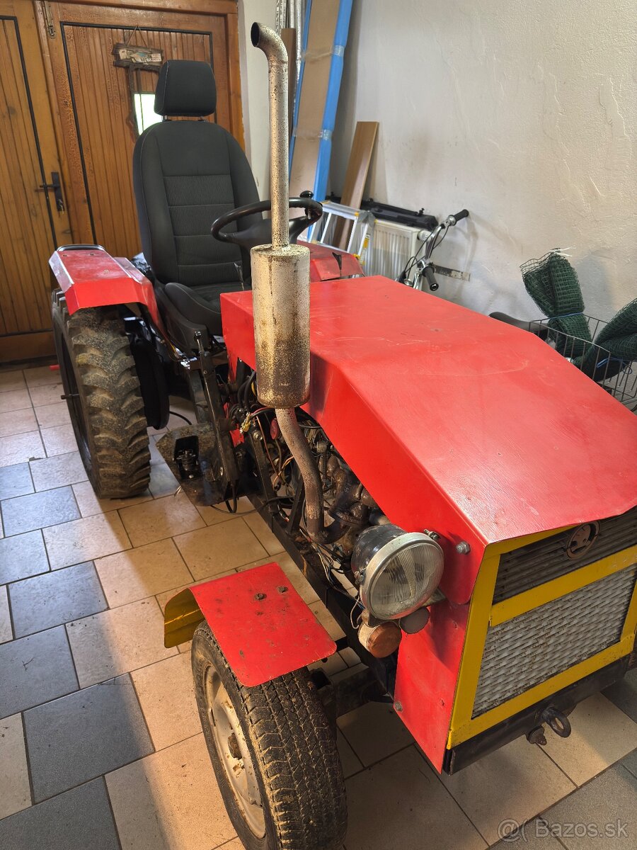 Malotraktor Škoda Taz 1500 - 3