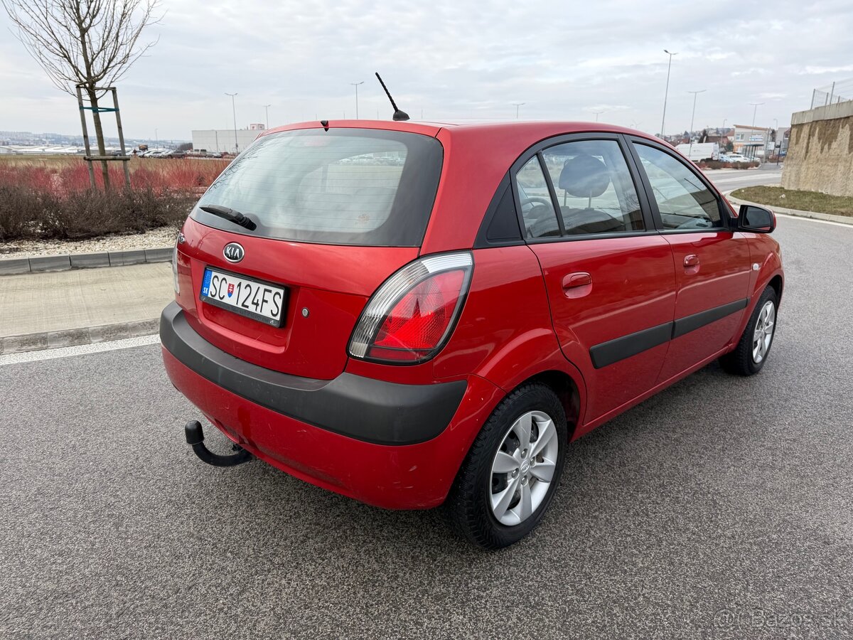 KIA RIO 1.4 benzin naj.42tis.km - 3