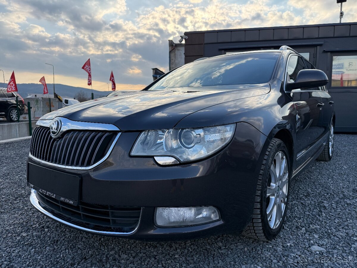 Škoda Superb Combi 2.0 TDI CR 170k Elegance DSG - 3