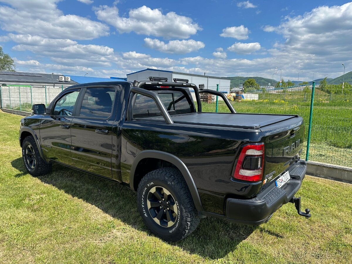 Dodge Ram Rebel 1500 v8 LPG