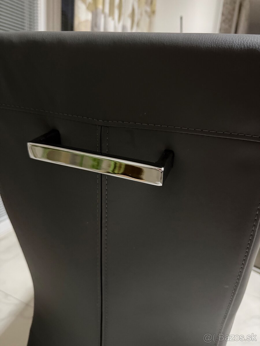 Jedálenské stoličky 3x - 3