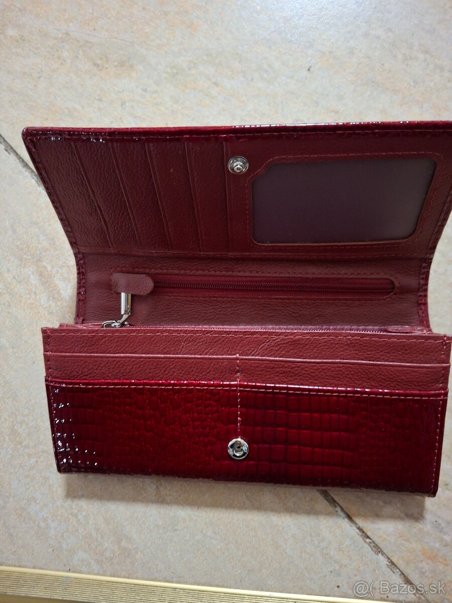 Predám novú dámsku koženú peňaženku LARA BAGS - 3