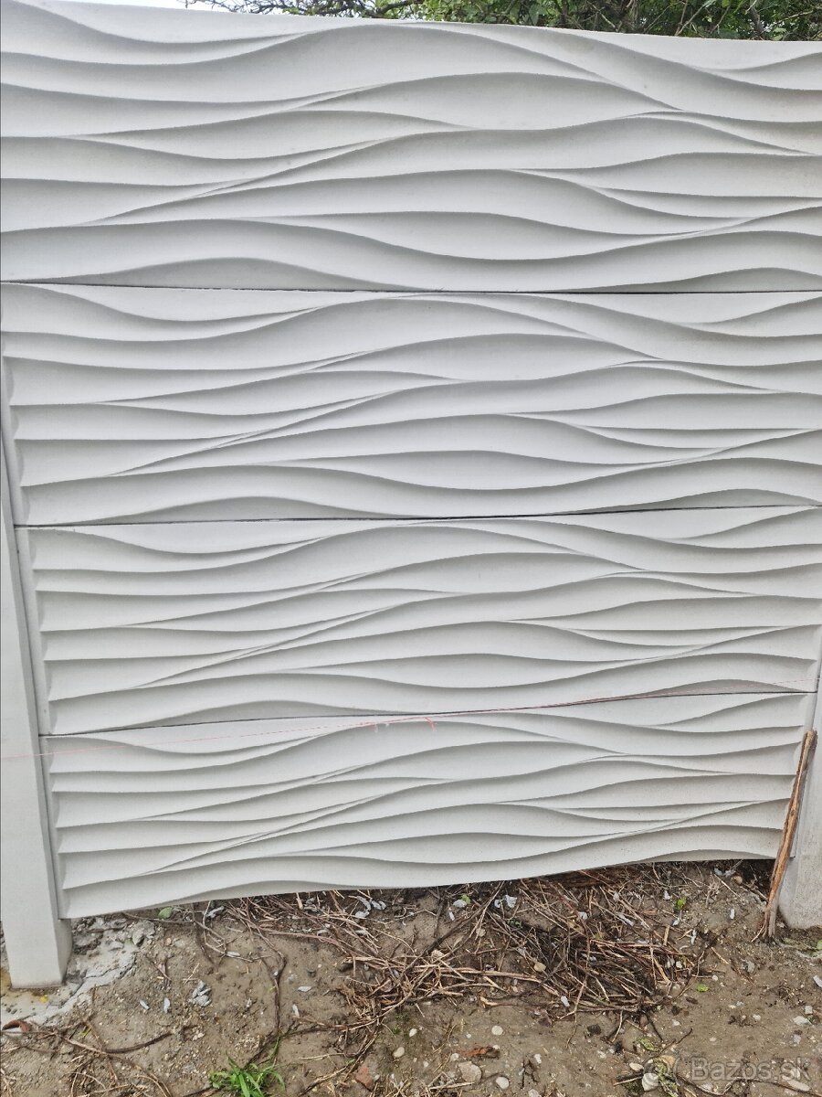 Podhrabová doska, Betónový plot - VÝCHOD POZOR - 3