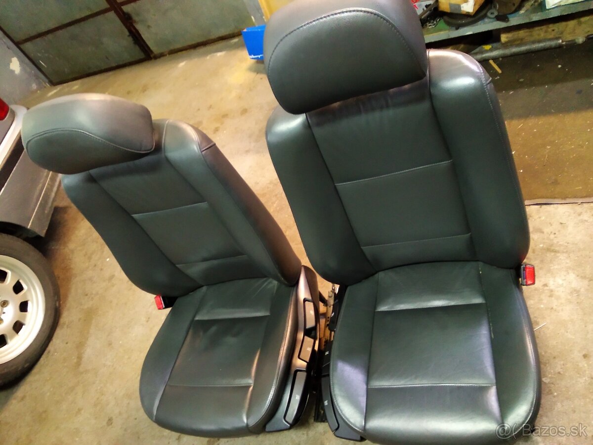 Predné sedačky E46 koža - 3