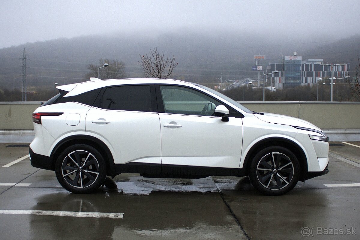 Nissan Qashqai 1.3 DIG-T 158k Mild Hybrid Tekna 4WD X-Tronic - 3