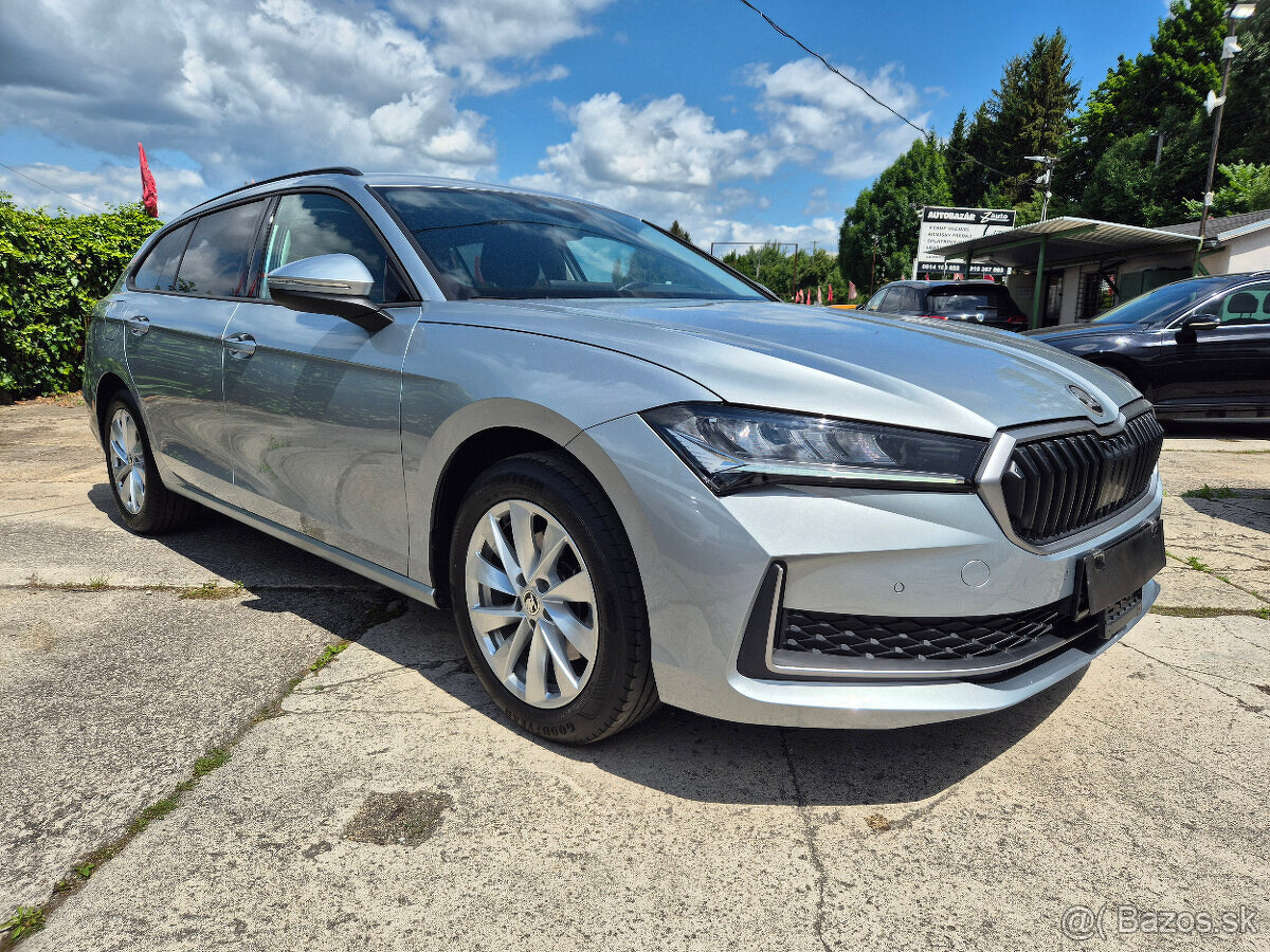 Škoda Superb Combi 2.0 TDI SCR Style DSG, nový model - 3