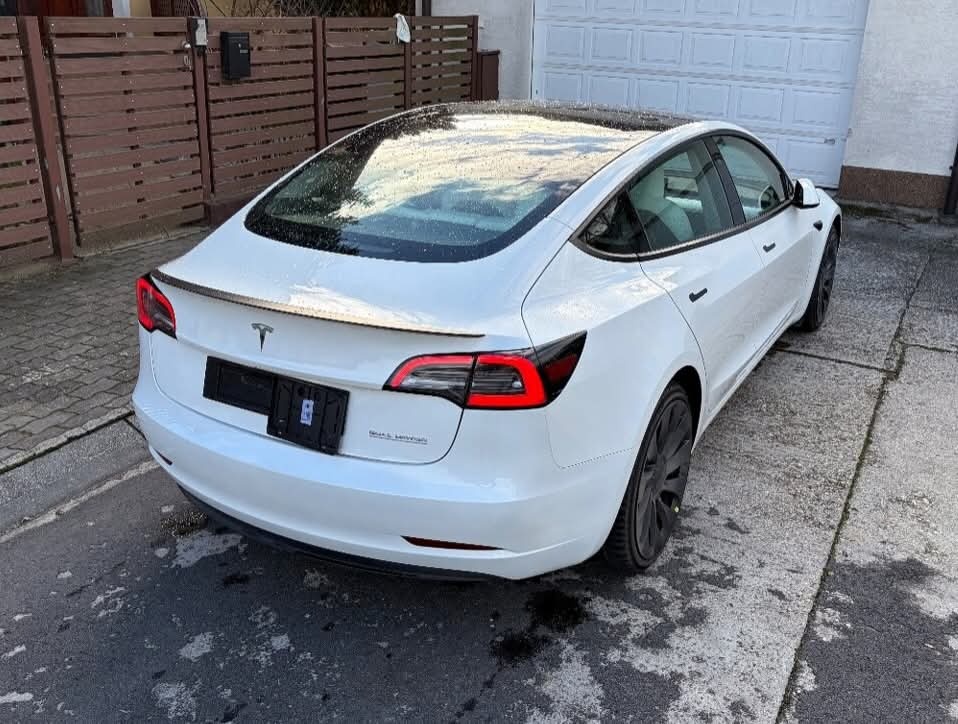 Tesla Model 3 Performance White Packet 4x4 / V záruke - 3