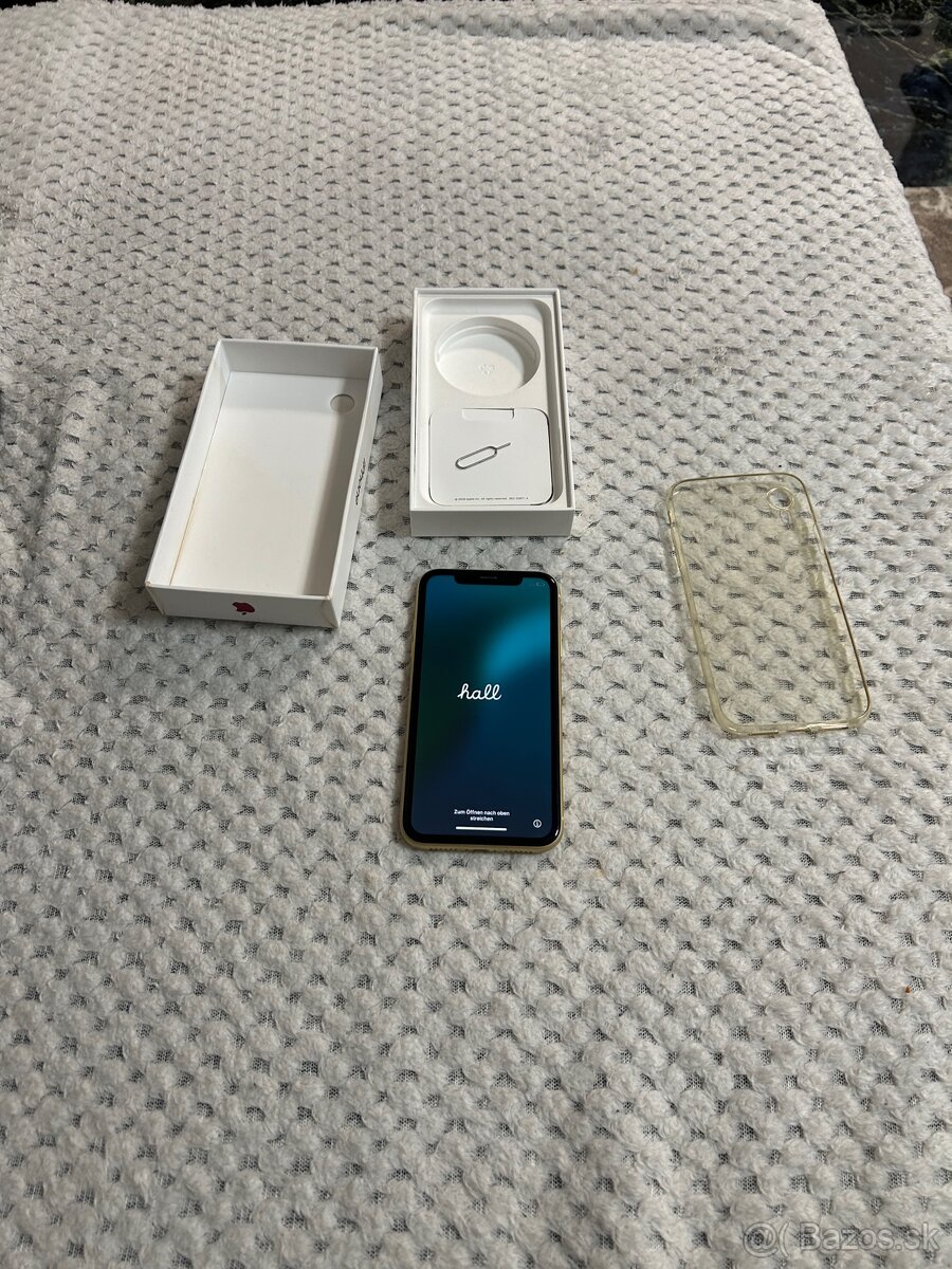 Predám iPhone xr - 3