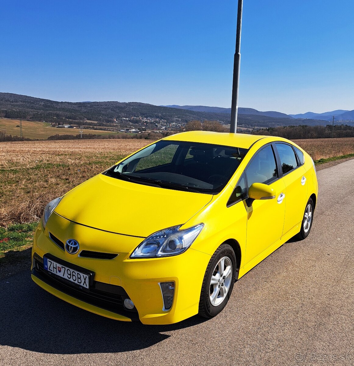 Predám Toyota Prius 1.8 Hybrid 2012 - 3
