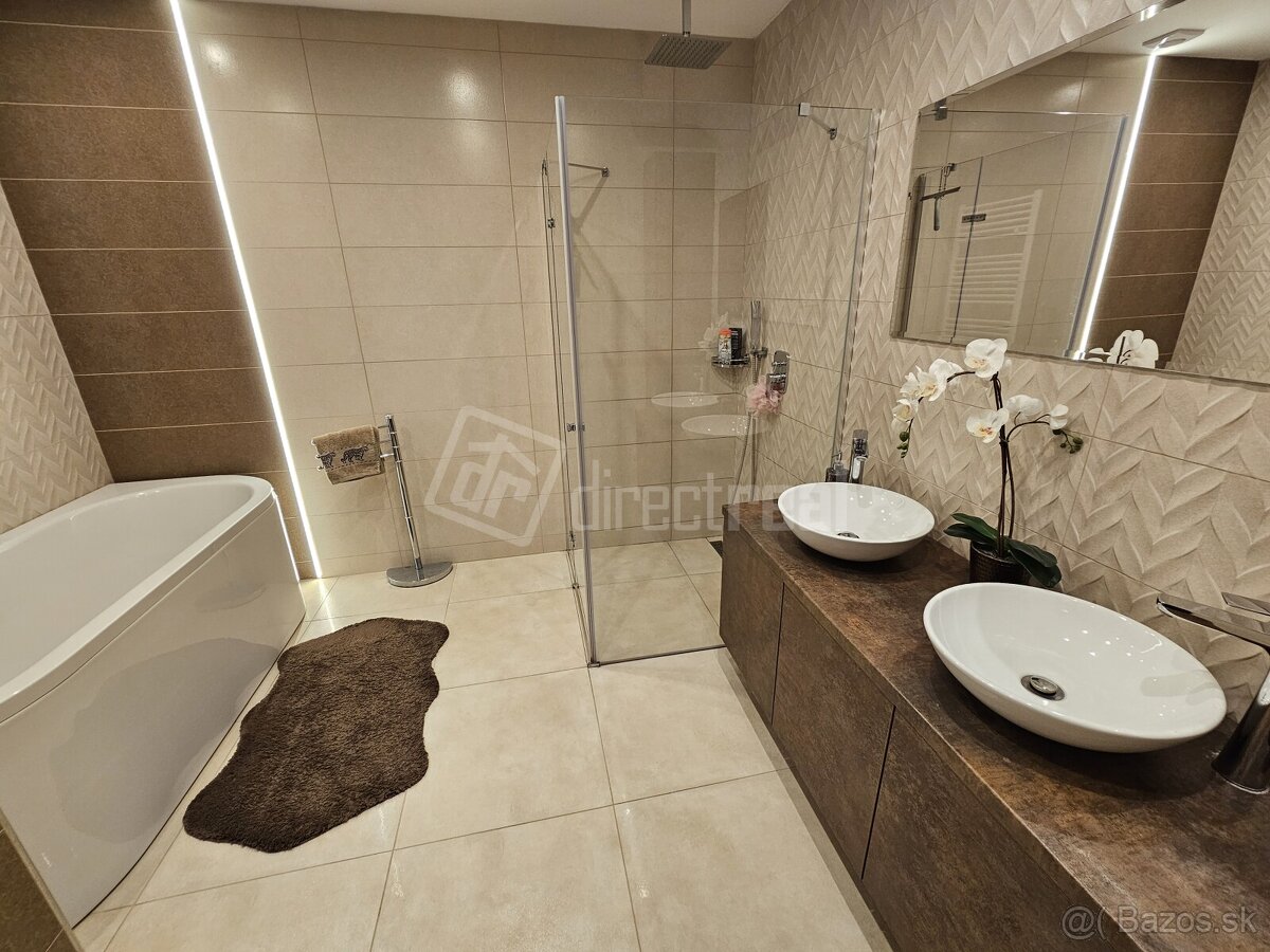 Moderný, veľmi pekný 5 izbový dom s krásnym pozemkom… - 3