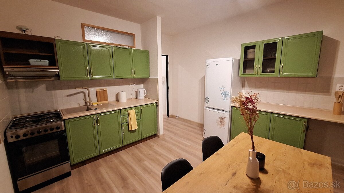 Prenájom 1 izbového bytu na Sliači, okamžite voľný - 3