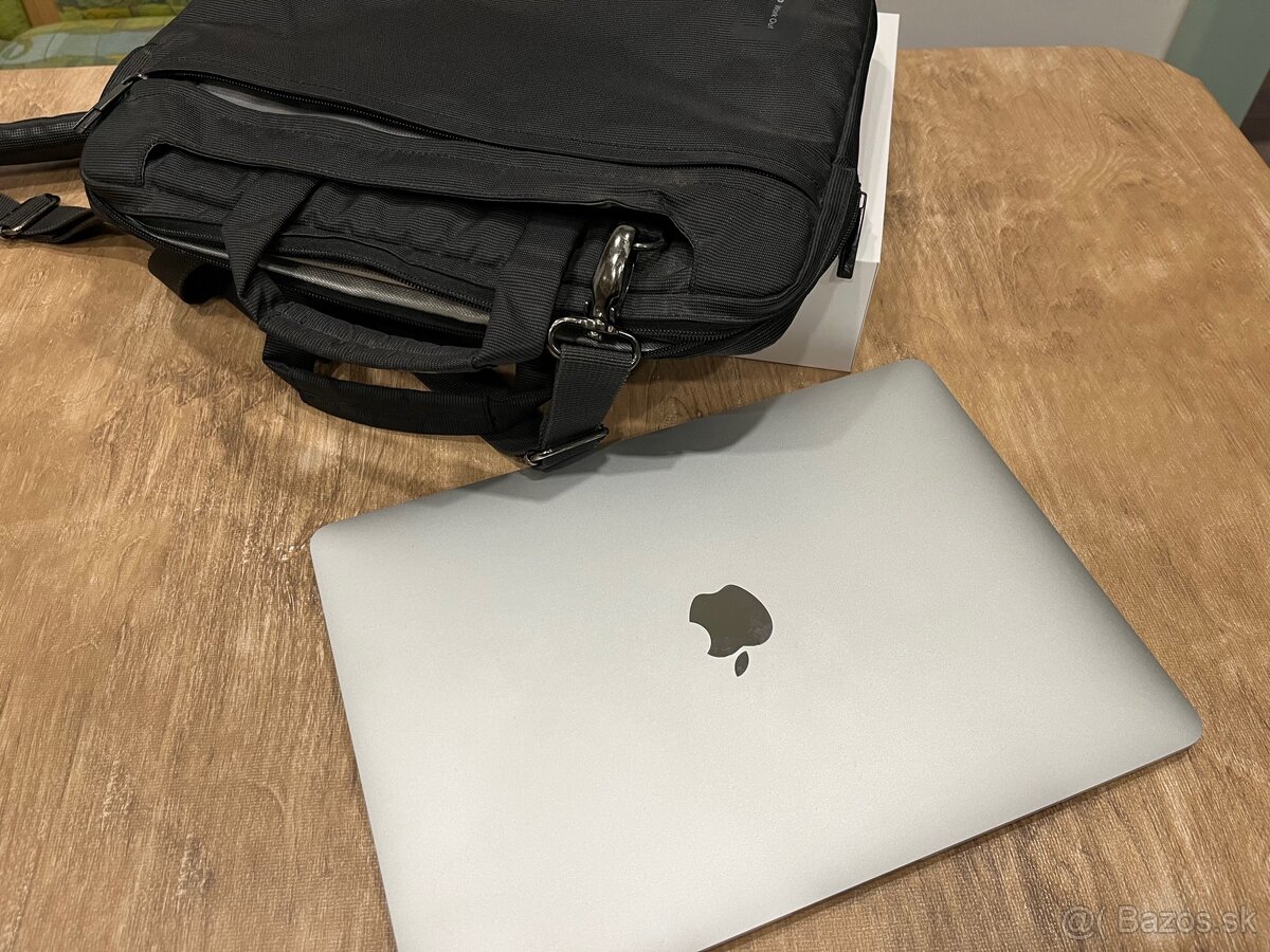 MacBook Air Retina 2019 - 3