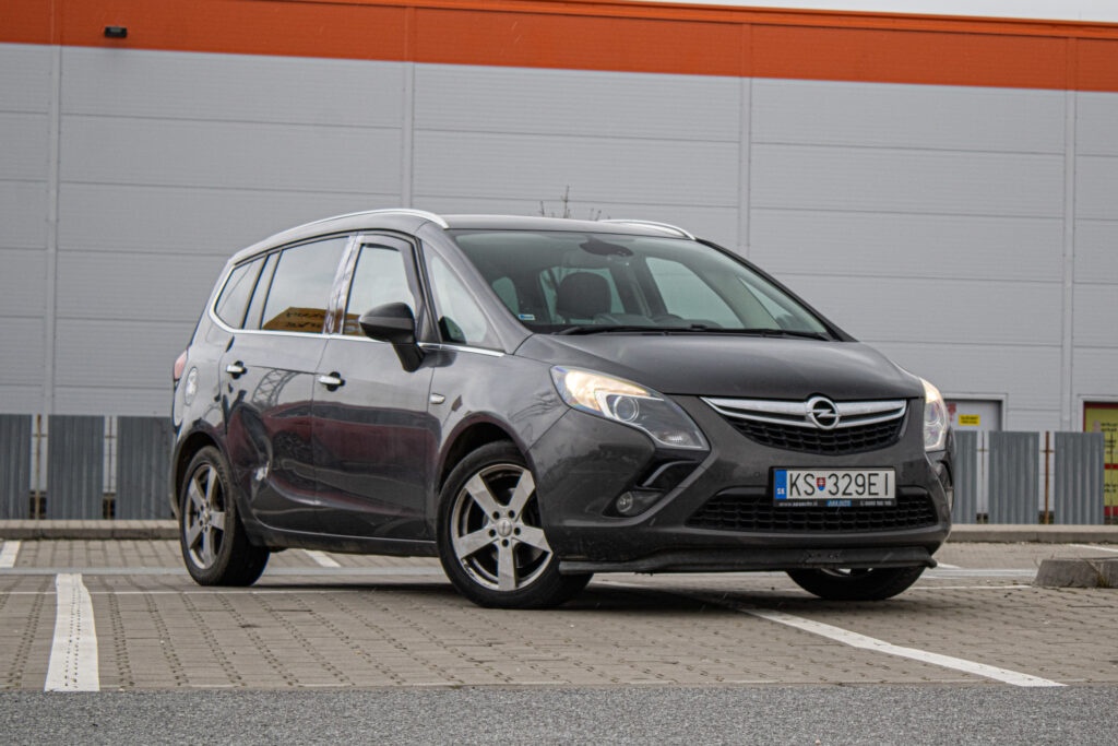Opel Zafira 2013 - 3