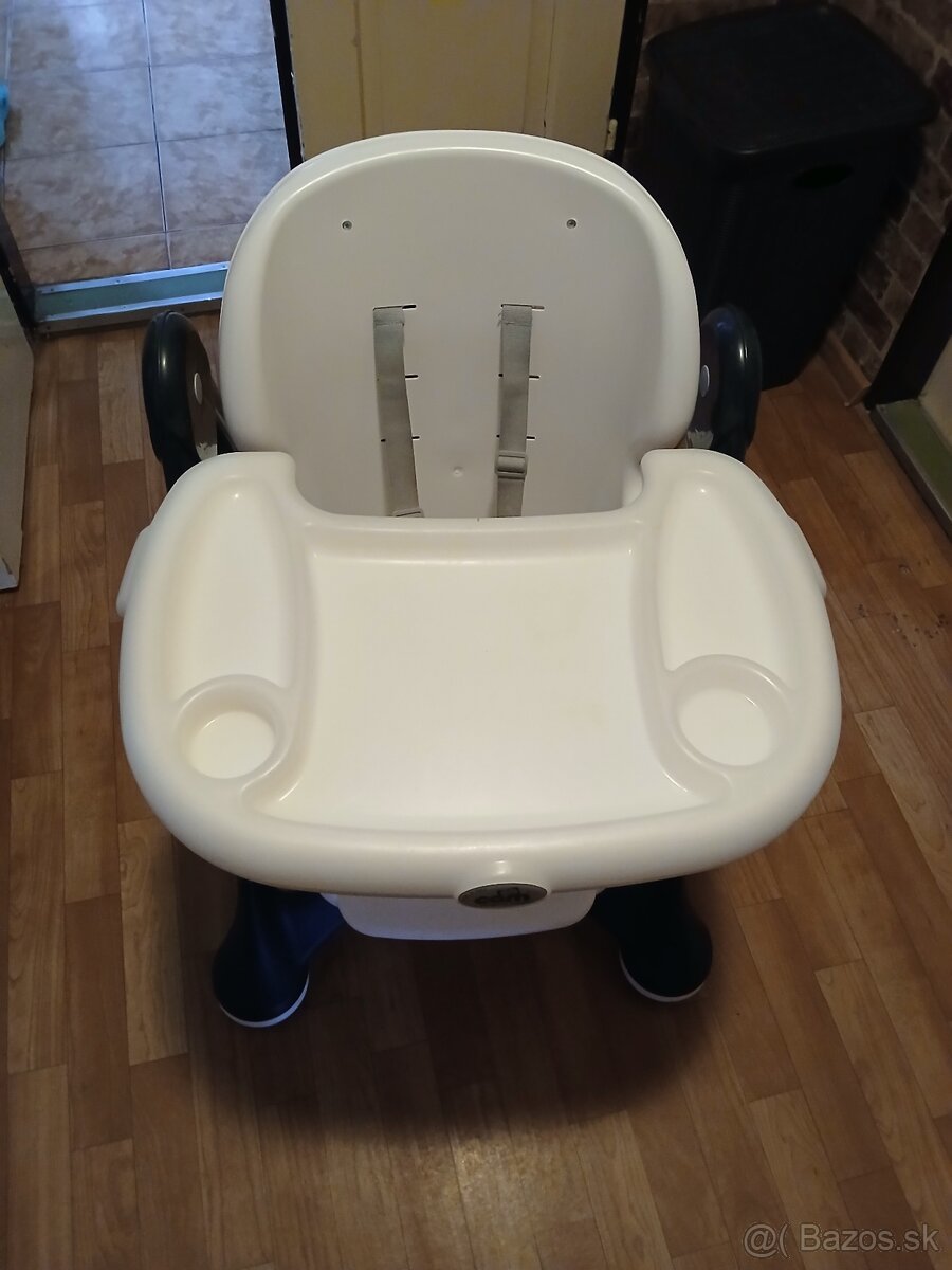 Jedalenska stolicku pre babatka - 3