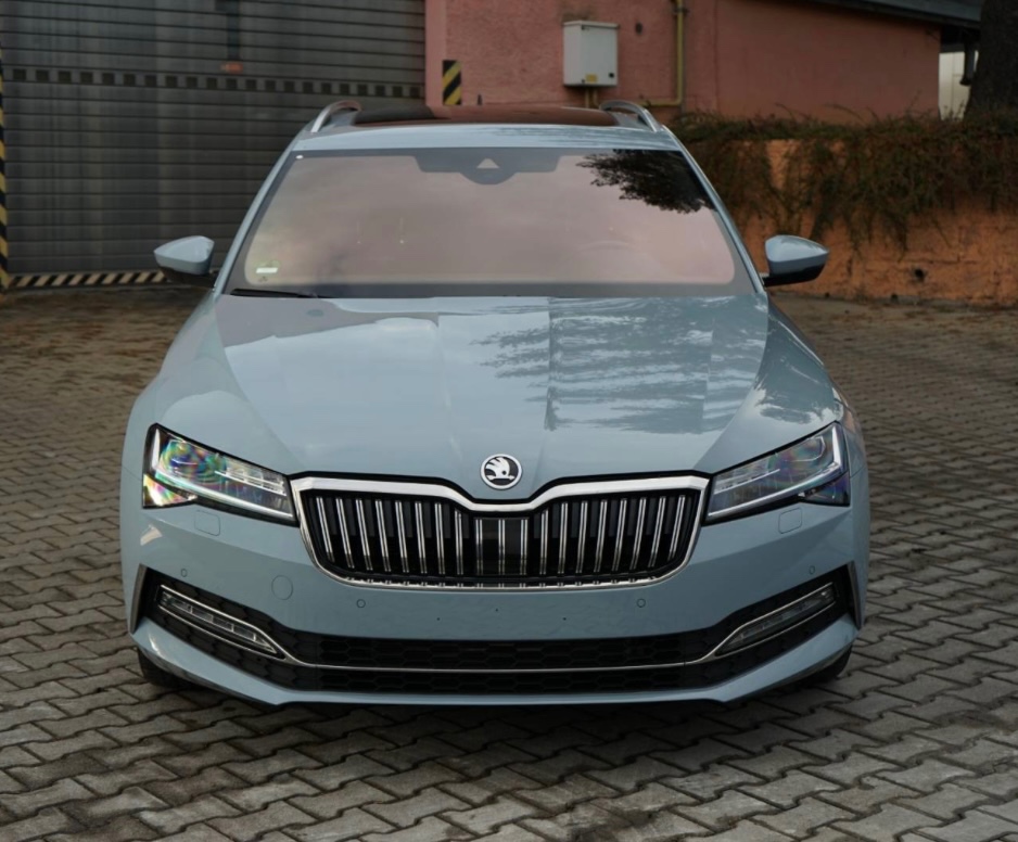 ✔️ Škoda Superb Combi 2.0 TDI SCR L&K DSG - 3