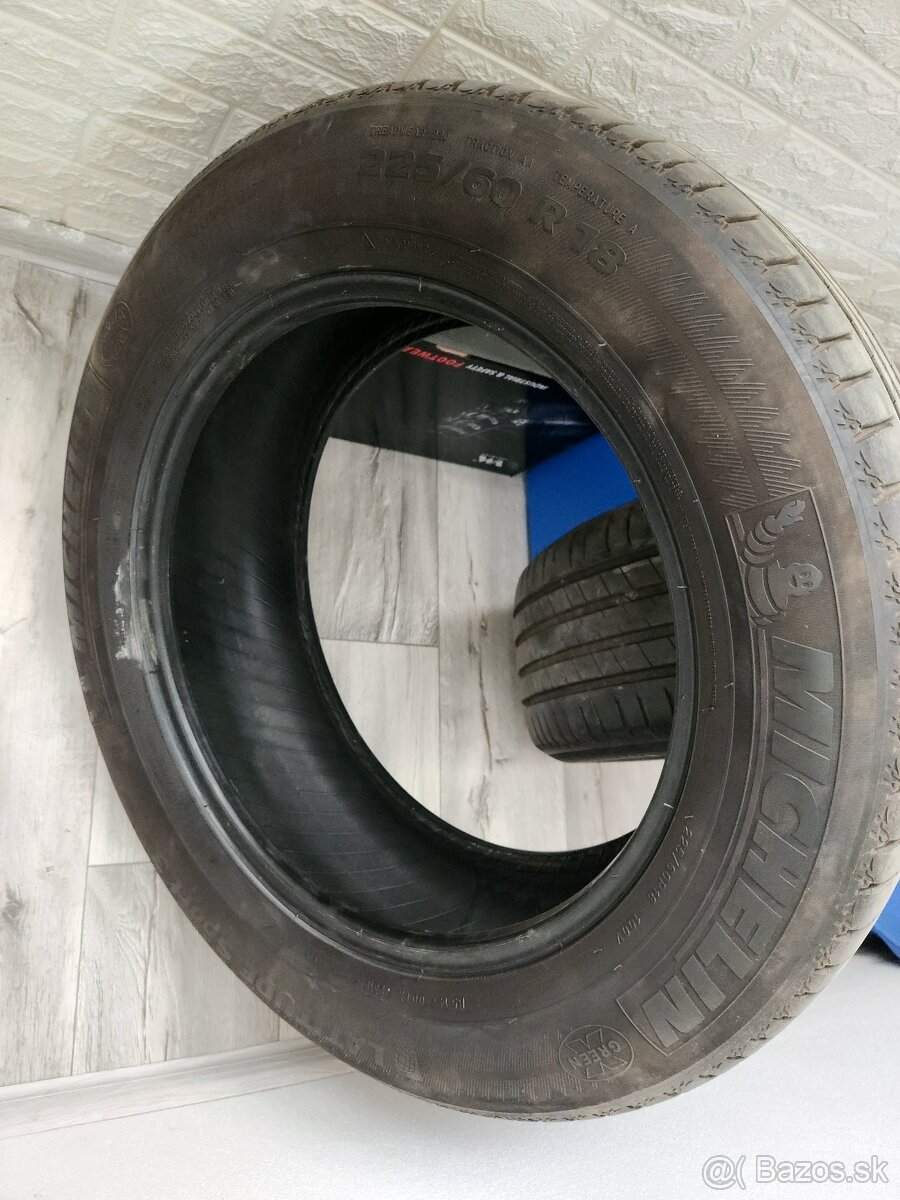 225/60 r18 letné - 3