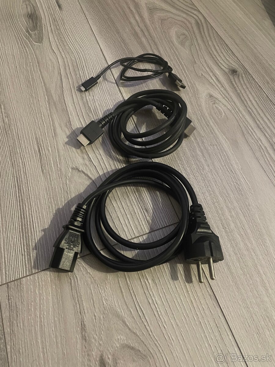 Play Station 4 Pro - 3