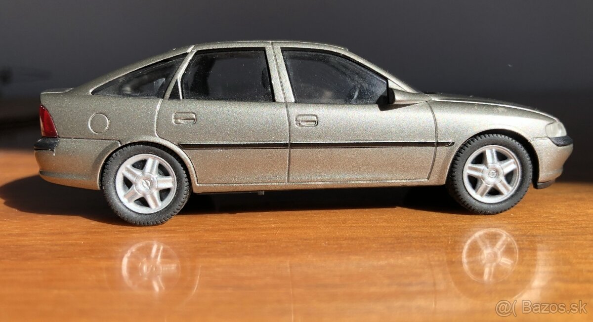 Opel Vectra B 1:43 Schuco Germany - 3