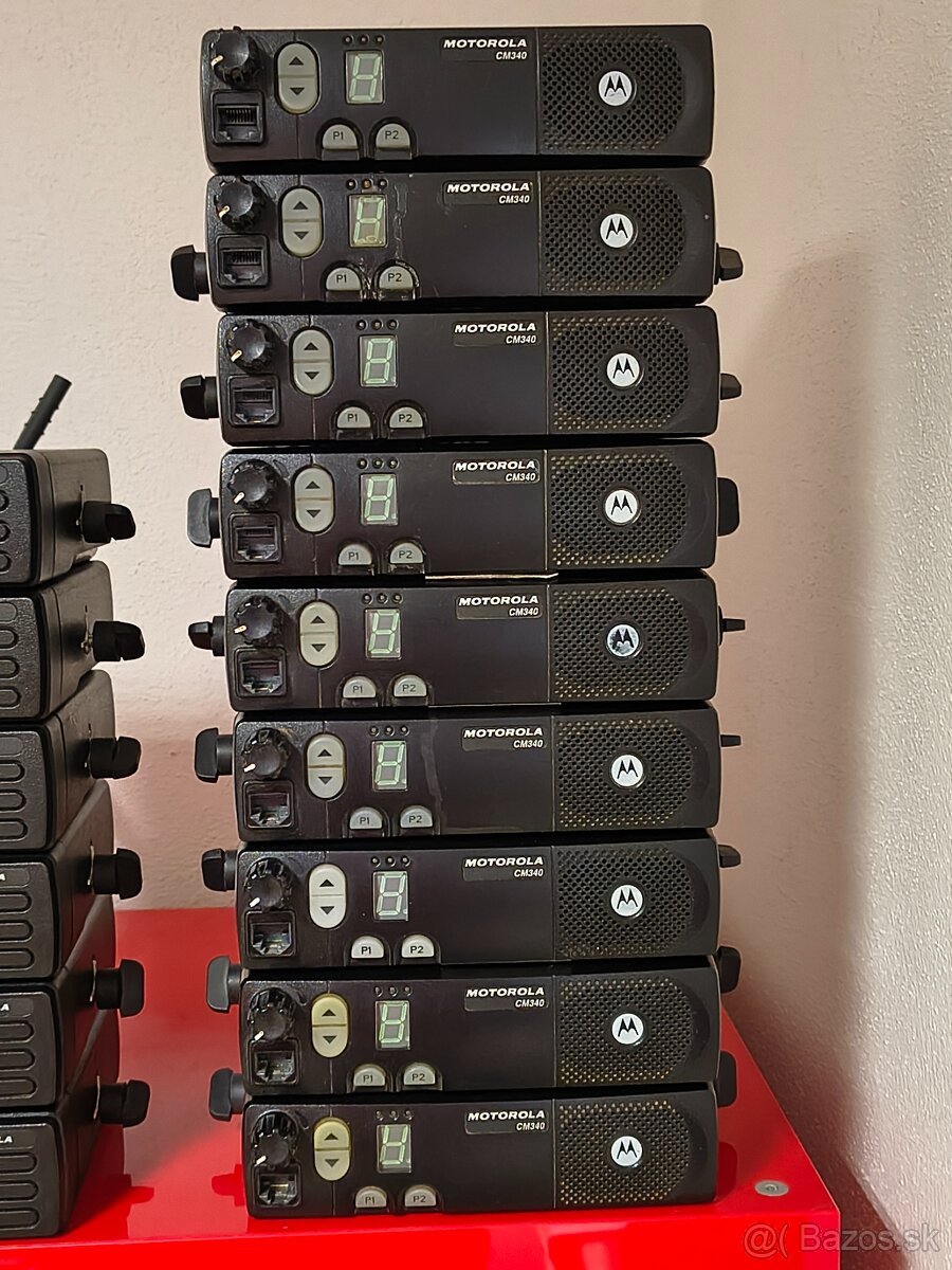 Vysielačky Motorola VHF do auta - 3