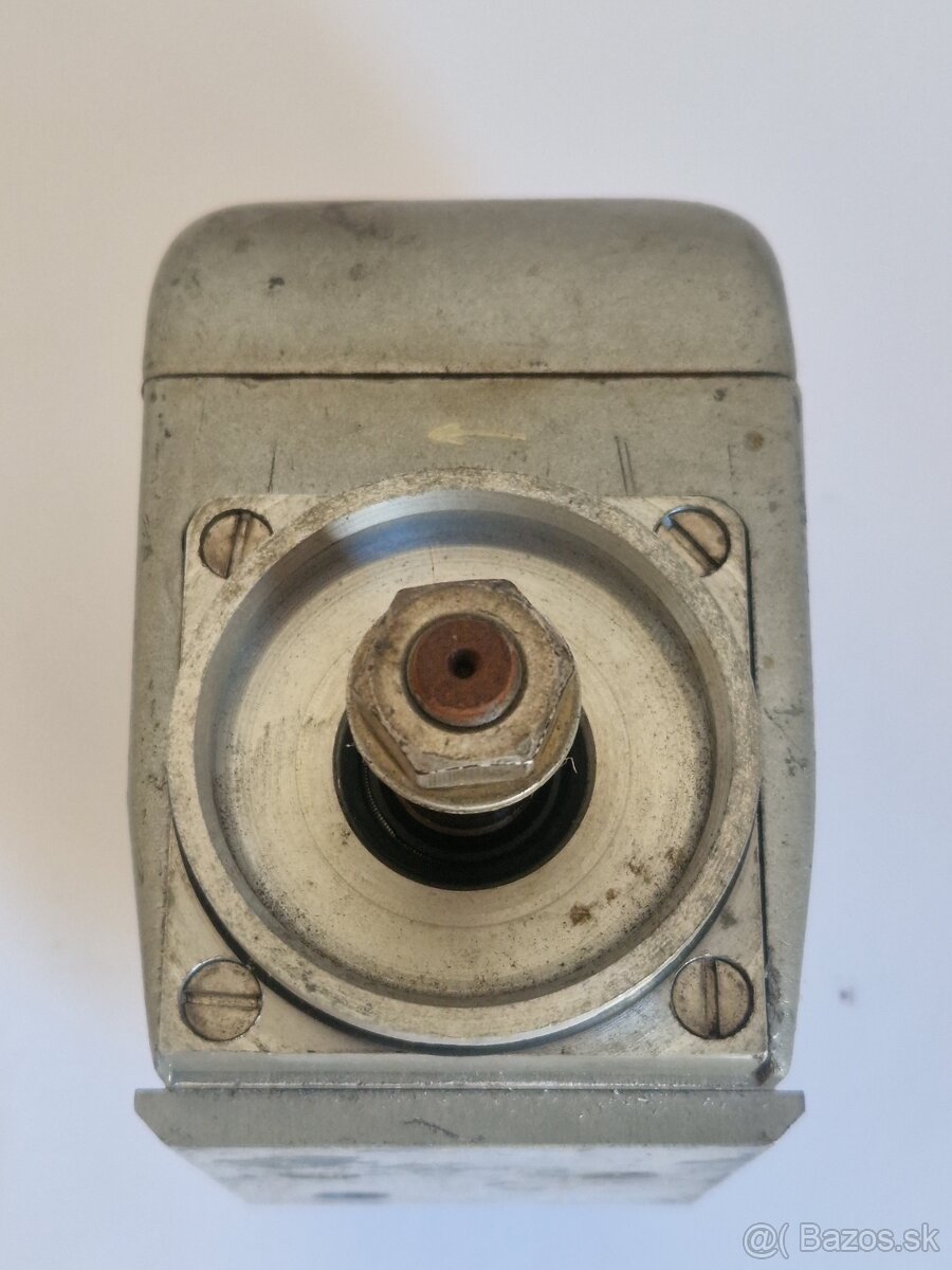 Magneto - 3