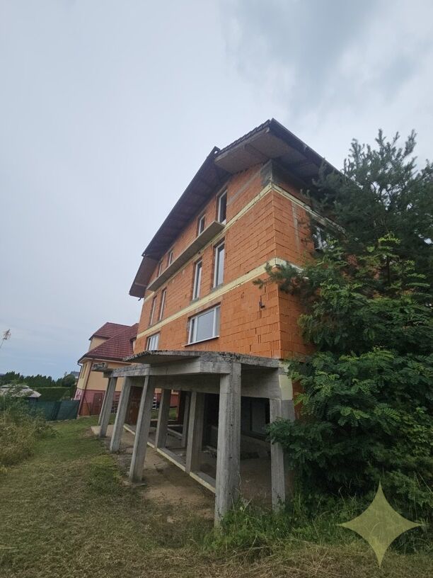 Predaj: Rodinný Dom 10 izbový, Prievidza, Pozemok 1492m2, - 3