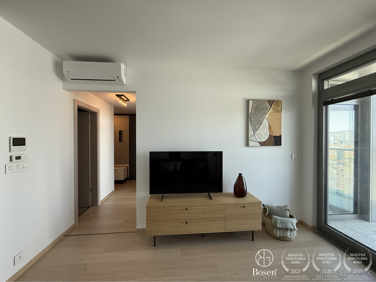 BOSEN | 2 izb.byt s loggiou na 17. poschodí v projekte EUROV - 3