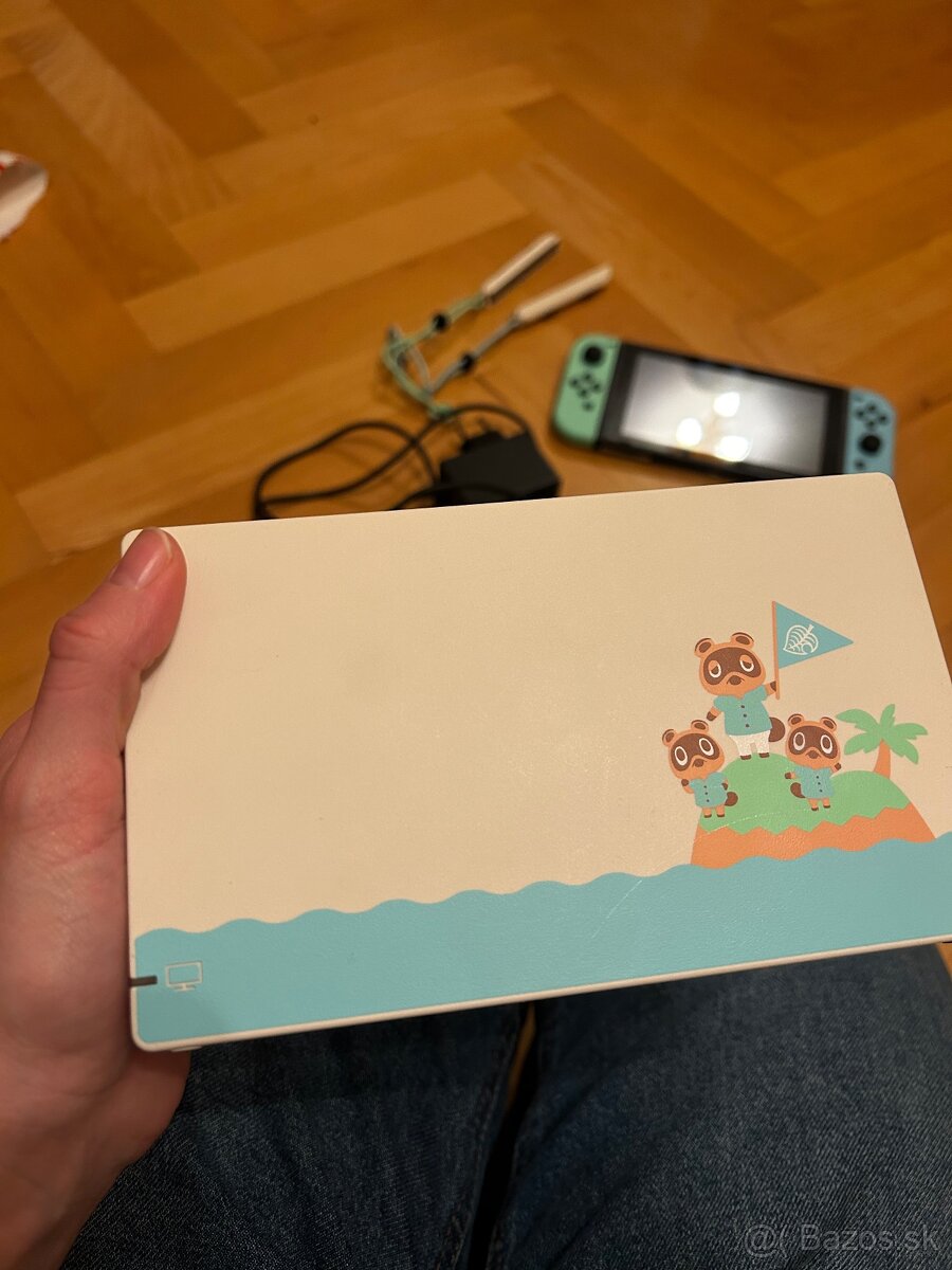 Nintendo Switch Animal Crossing Edition + 4 hry (Top stav) - 3