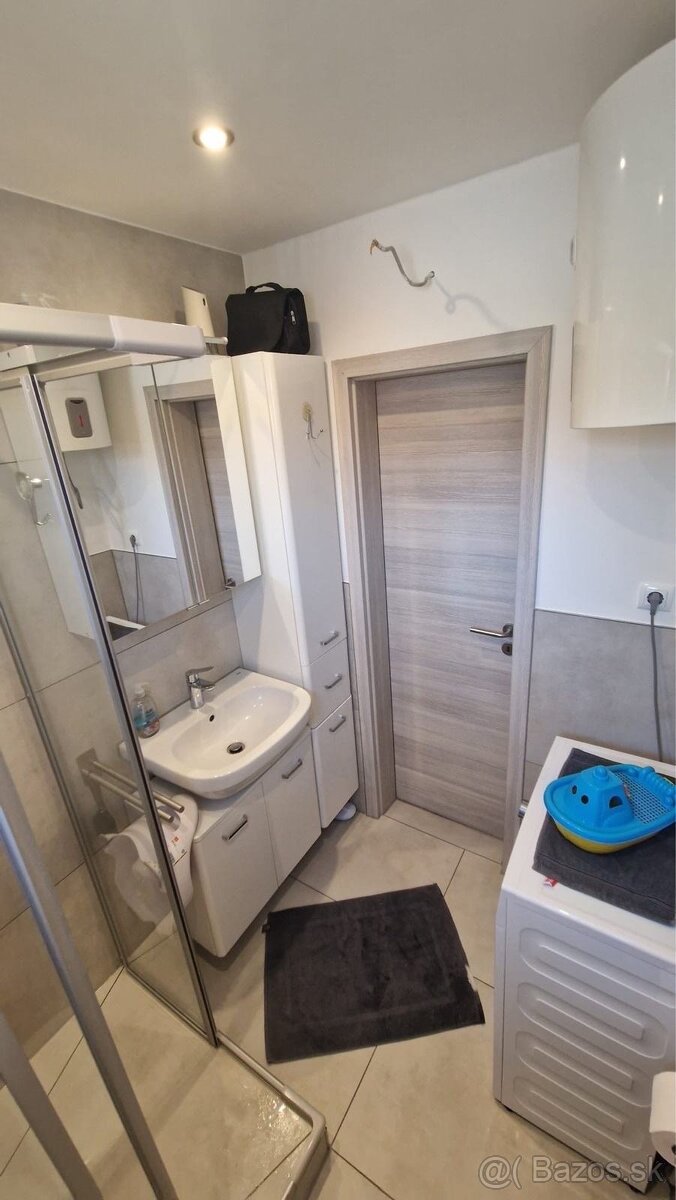 Chorvátsko, pekný apartmán na VIRe. - 3