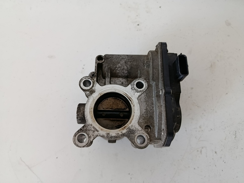 skrtiaca klapka clio3 8200568712c 30€ - 3