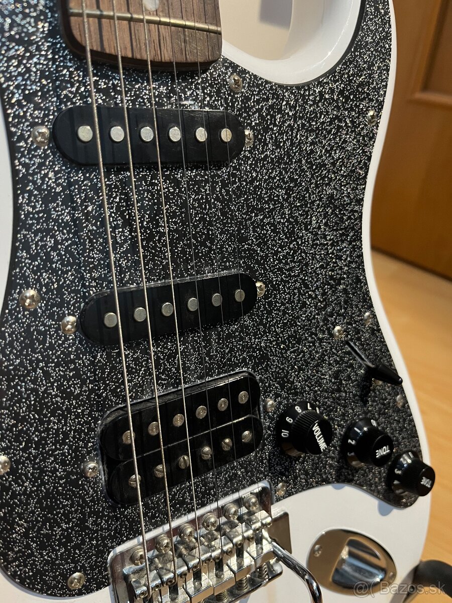 Fender Squier Affinity Stratocaster - 3