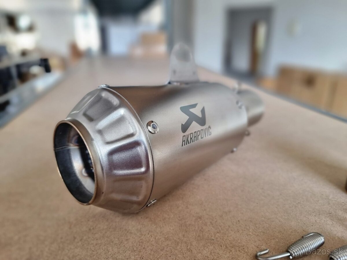 Nová koncovka s logom Akrapovic - 3