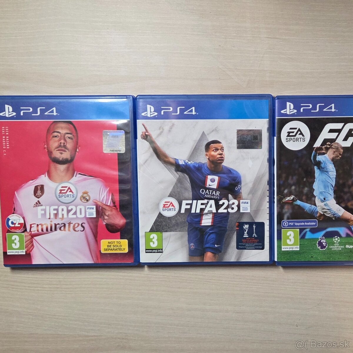 PS4 Pro 1TB + 3 hry - 3