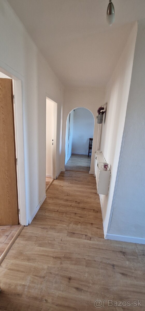 Na predaj 2izbový byt, Staré sídlisko - 3