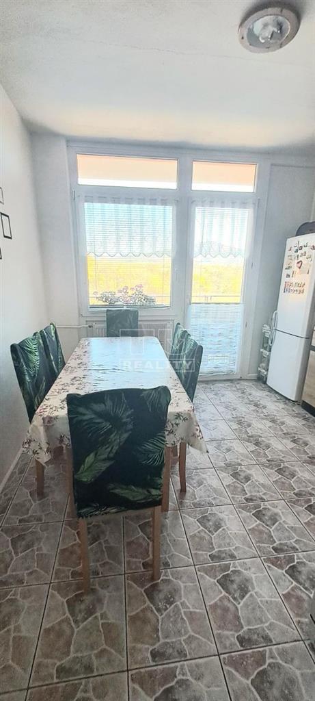 5 izbový byt - mezonet v Nitrianskom Pravne, okres... - 3