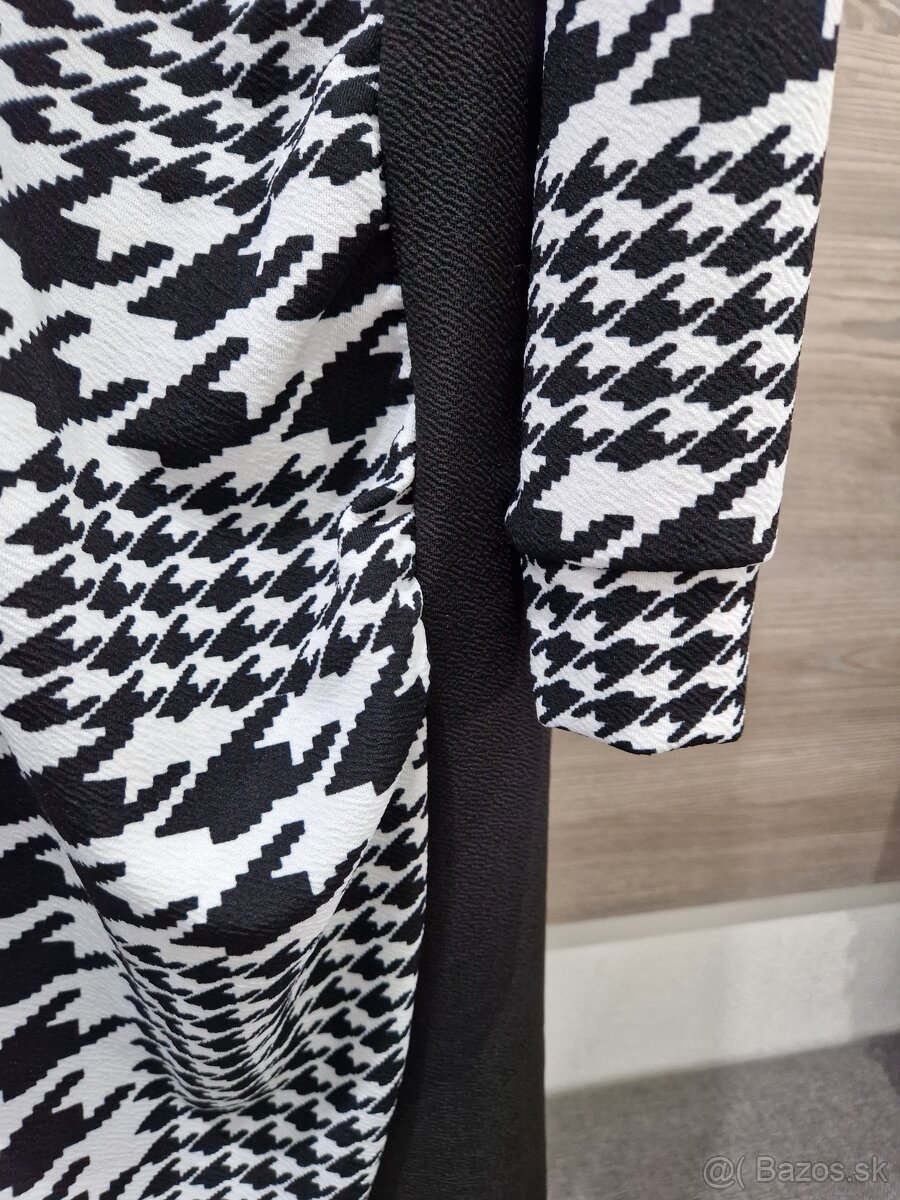 Šaty čiernobiele - 3