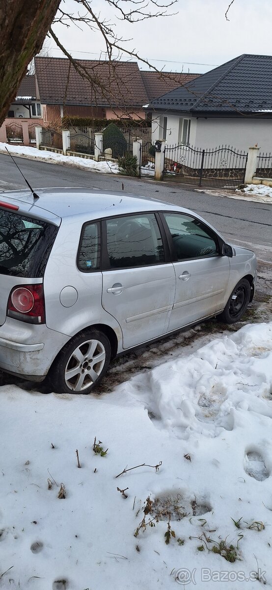 Predám VW polo 1.4 55kw rv.2006 - 3