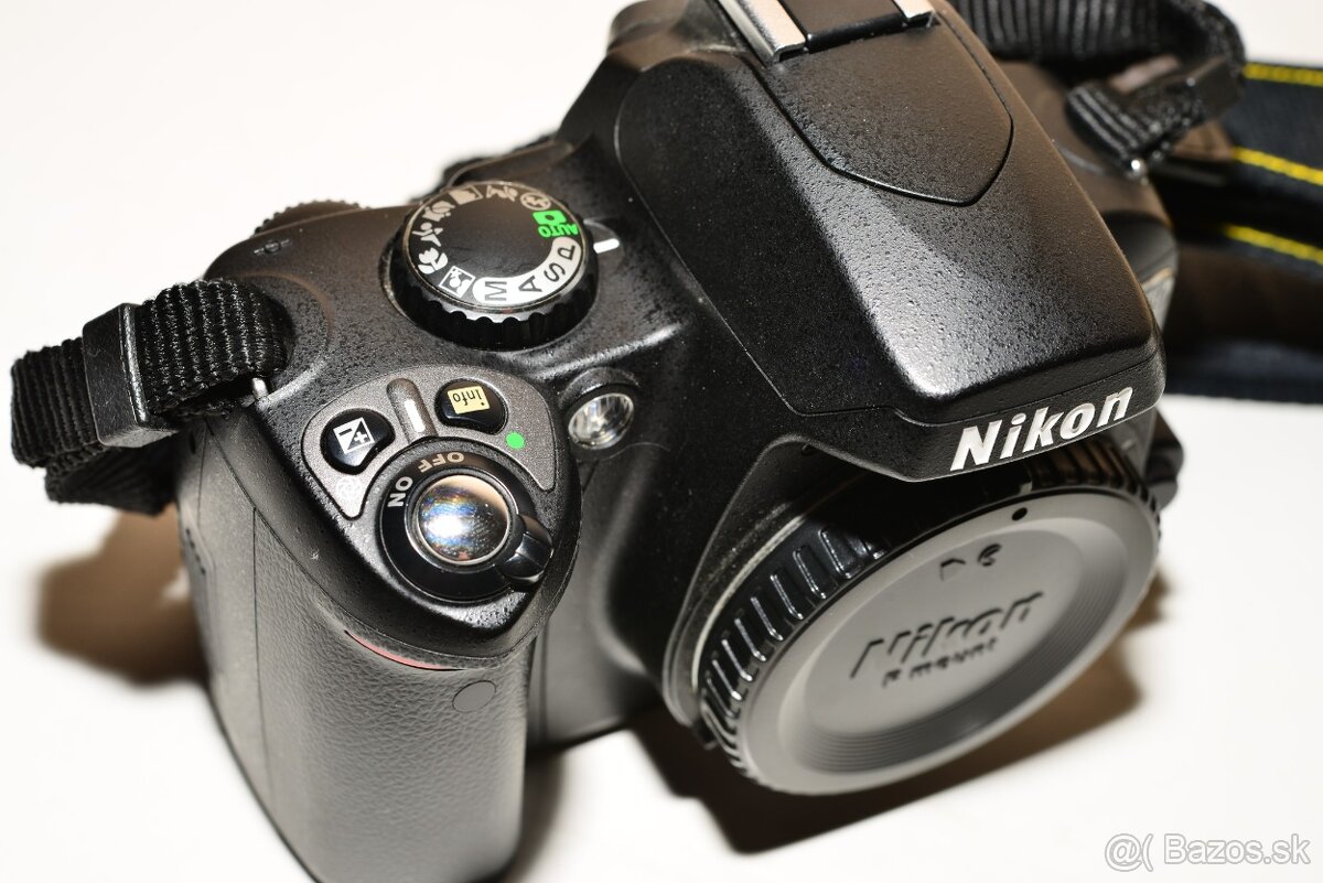 Nikon D40 + příslušenství - 3
