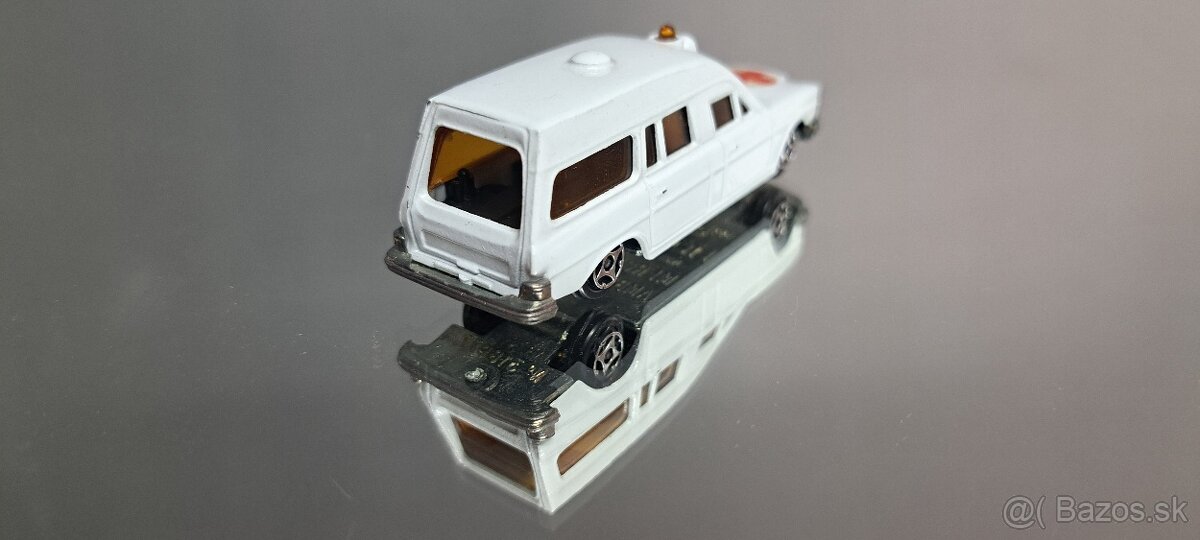 Mercedes ambulancia - 3