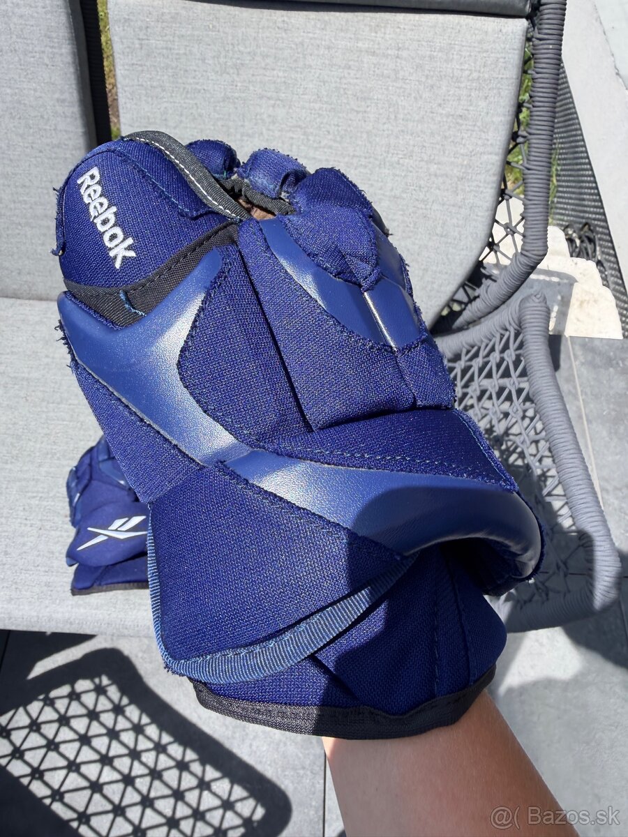 Hokejové rukavice 35€ - 3