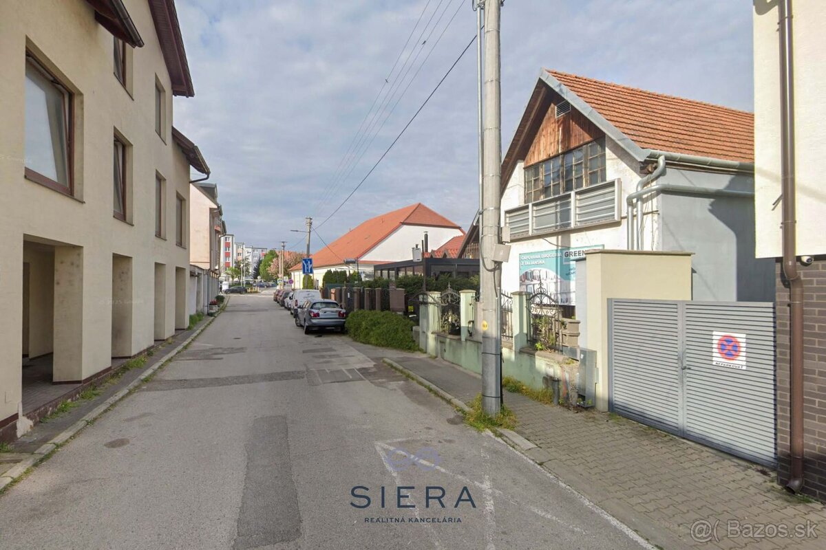 NA PREDAJ Polyfunkčný objekt v centre Hlohovca - 3