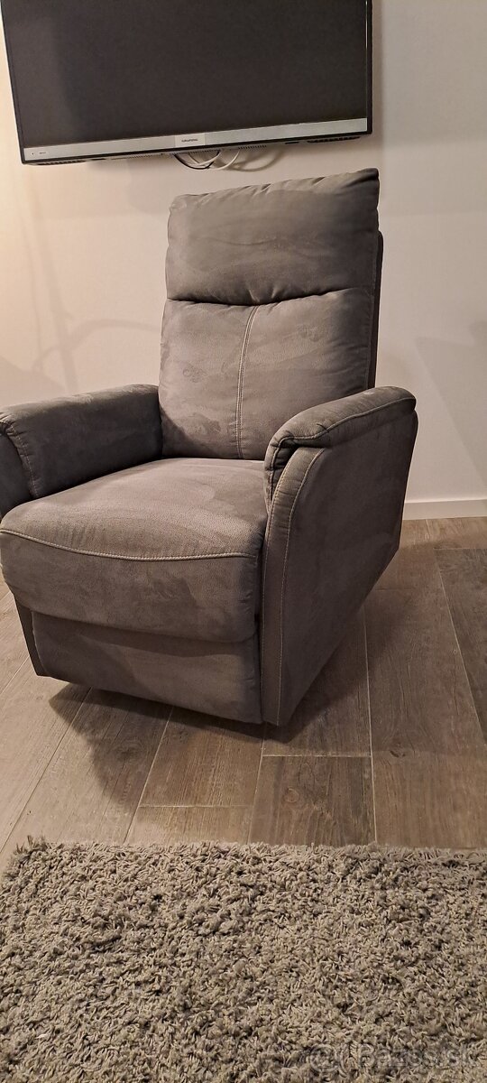 Elektricke polovateĺné kreslo - 3