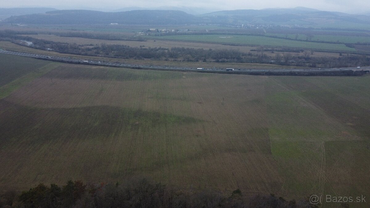 Orná pôda 13.800 m2, Beckov - 3